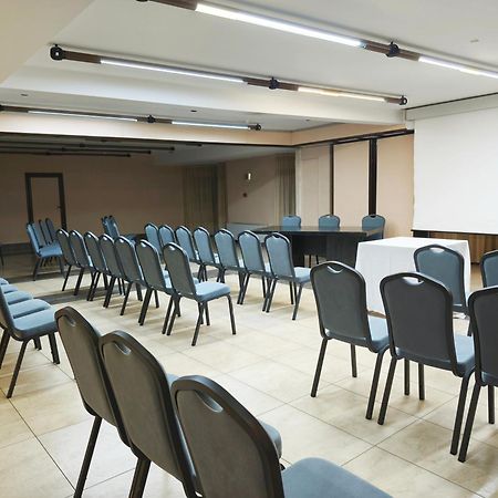Hotel Sercotel Cuatro Postes Ávila Kültér fotó