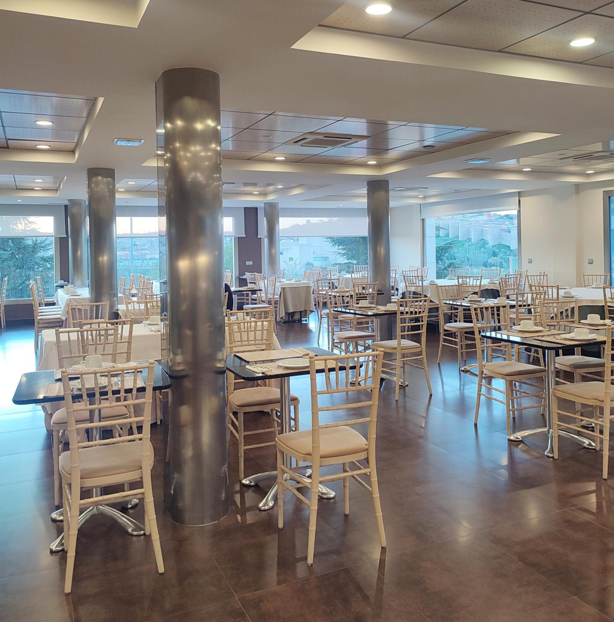 Hotel Sercotel Cuatro Postes Ávila Kültér fotó