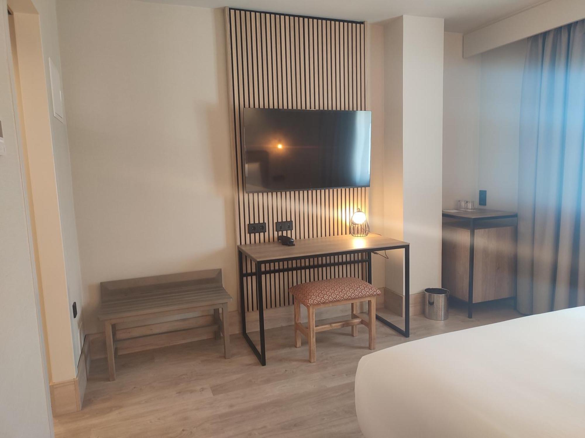 Hotel Sercotel Cuatro Postes Ávila Kültér fotó