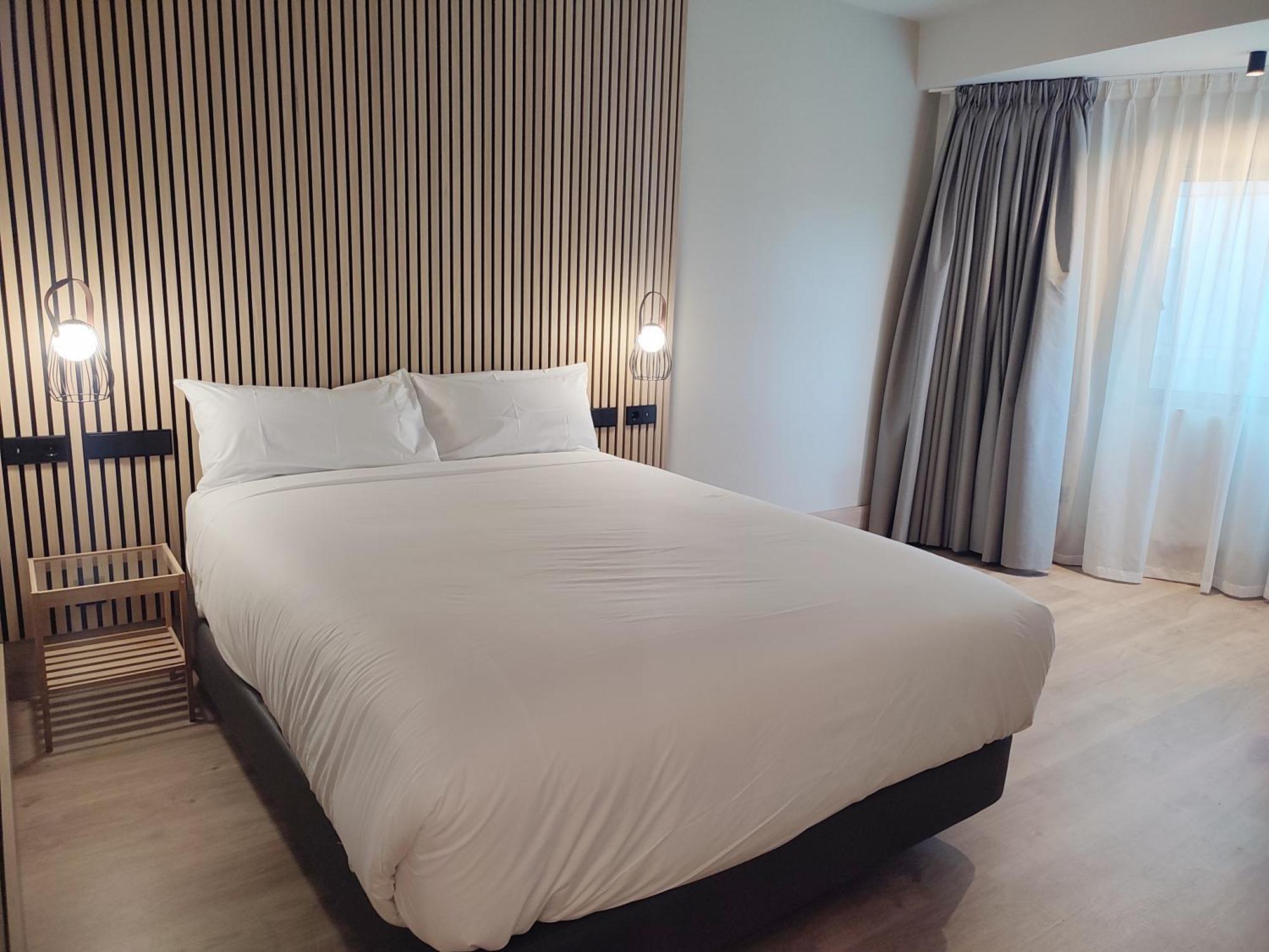 Hotel Sercotel Cuatro Postes Ávila Kültér fotó